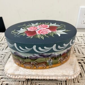 Vintage Signed folk Art bent wood Hand-Painted Floral Oval Box
